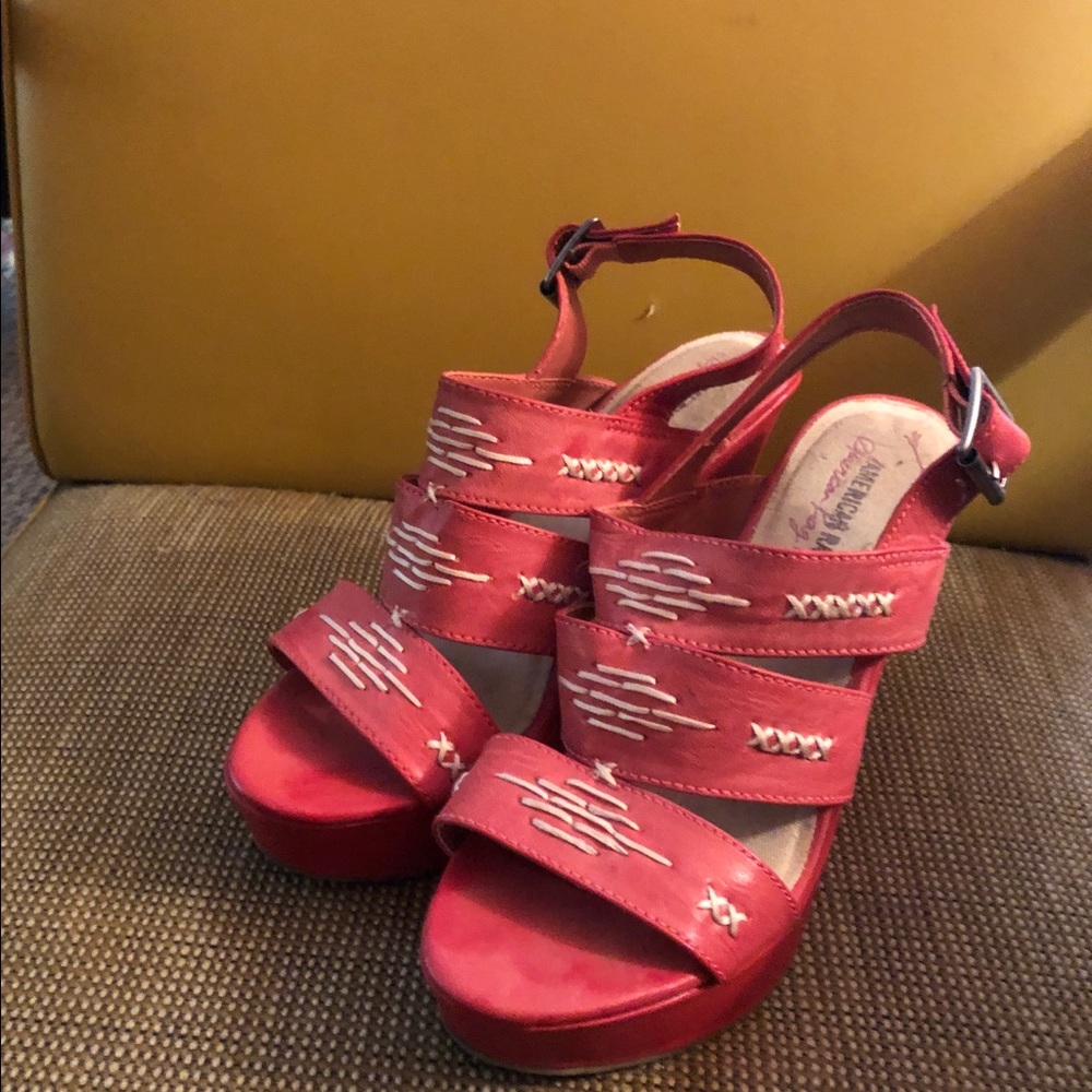 American Rags Pink Wedges